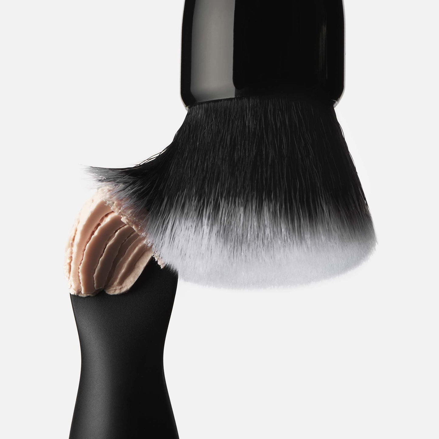 putty-primer-brush-and-applicator-d3 040523_SL_PuttyApplicator_0025_FINAL_RGB_IGF.jpg