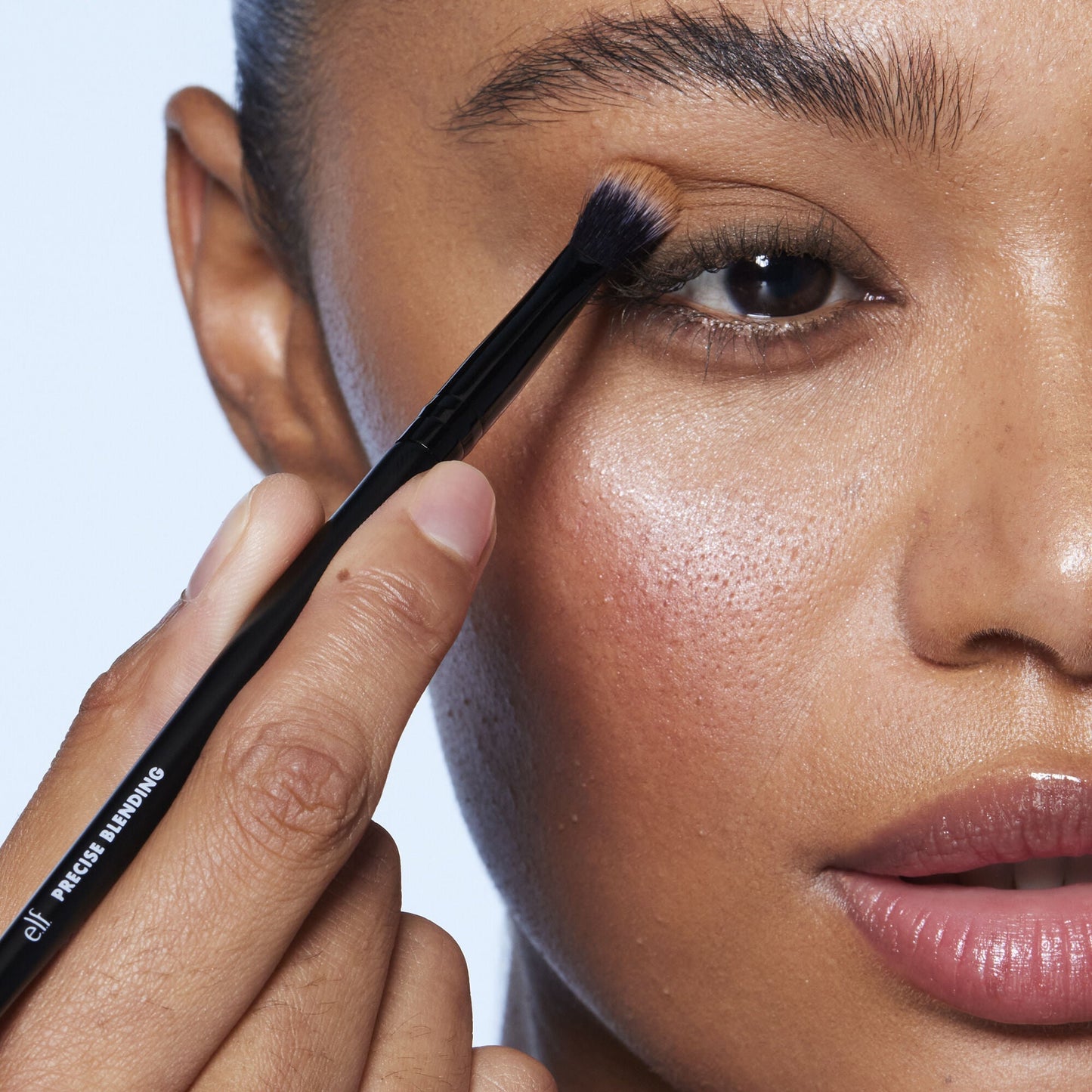 precise-blending-brush-p4 81284_Tapered_Blending_Brush.jpg