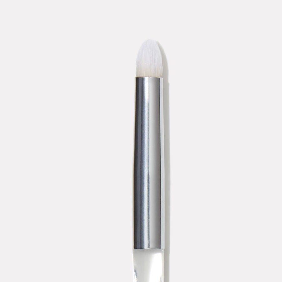 precision-smudge-brush-i7 85311_BeautifullyPreciseSmudgeBrush_2.jpg