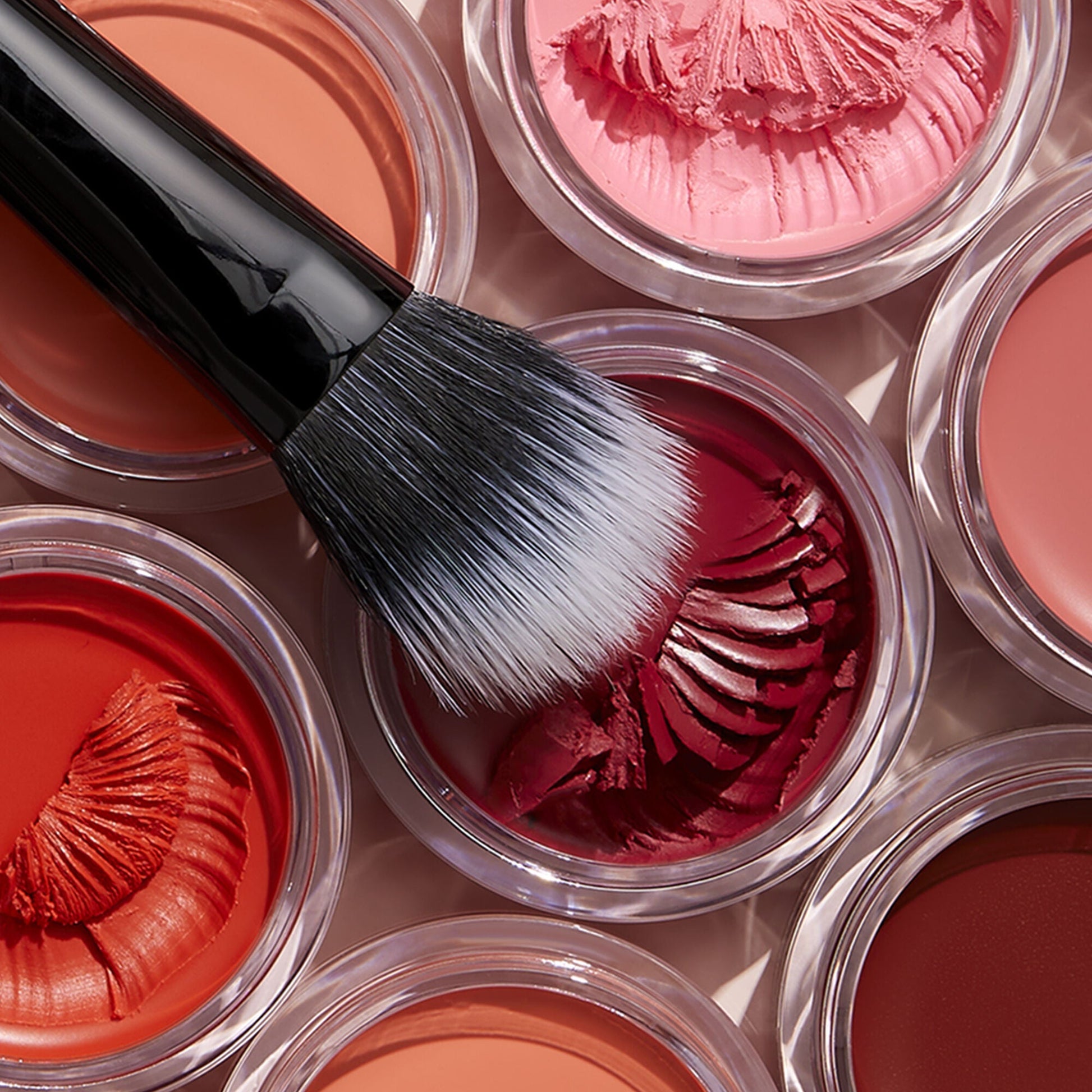 putty-blush-brush-a6 011321_PuttyBlush-Brush_V2_COMP_Final_IGF2.jpg