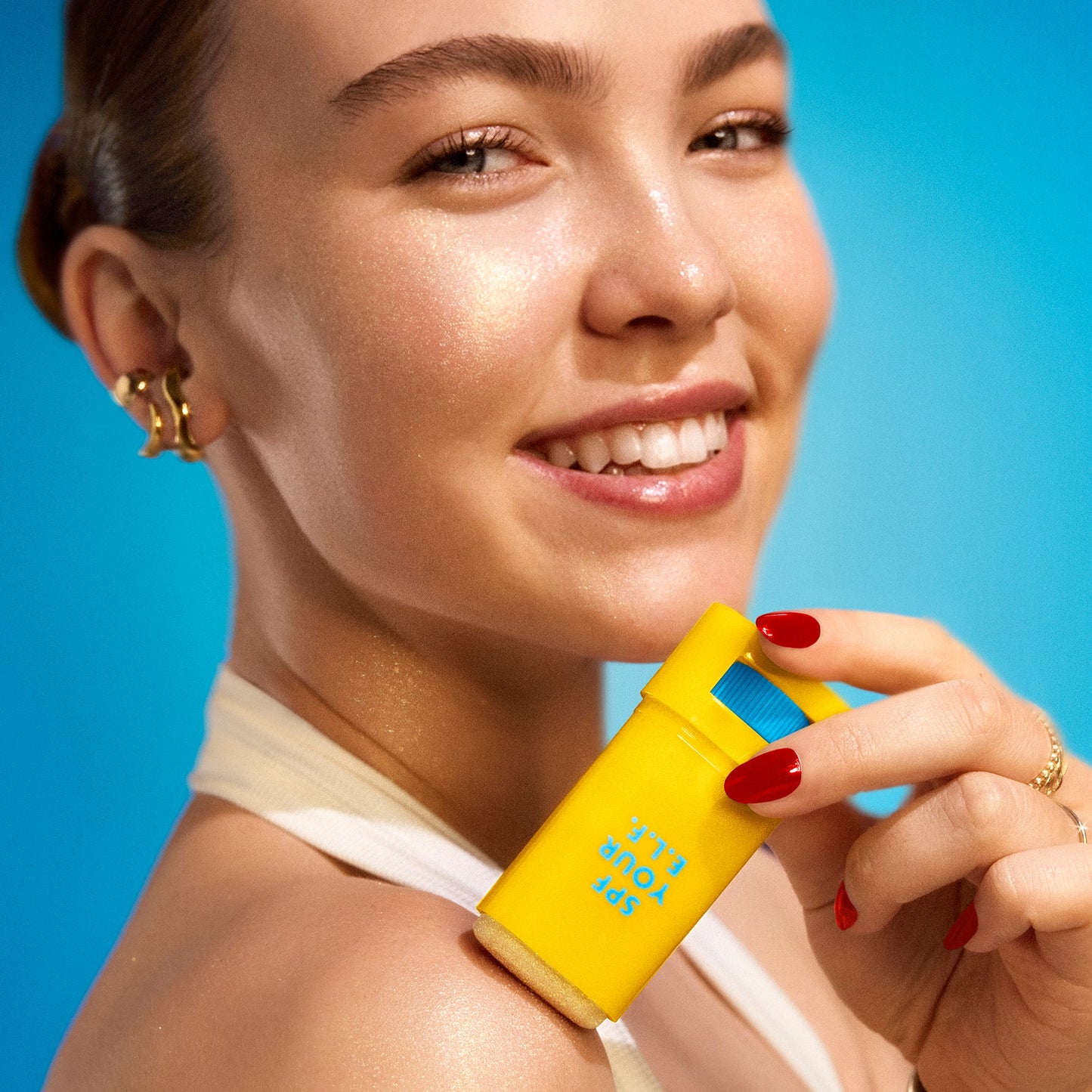 suntouchable-invisi-stick-spf-50-glitz-p7 030526_SKIN_Haley_Invisistick-Glitz_0987_w3QC_IGF.jpg