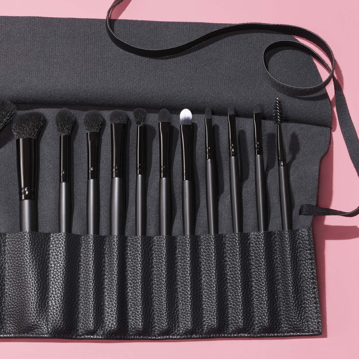 17-piece-ultimate-makeup-brush-set-and-travel-roll-y6 042423_UltBrushSet_V2_Main-2_IGF_carousel2.jpg