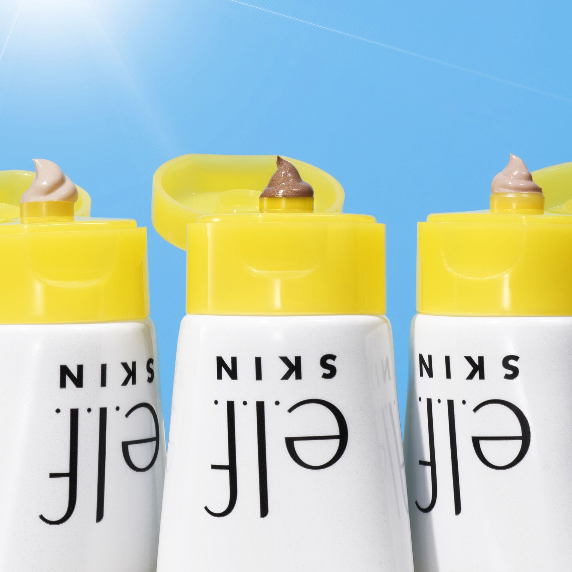 suntouchable-whoa-glow-spf-30-v0 042423_WhoaGlow_Macro_Main-2_IGF.jpg