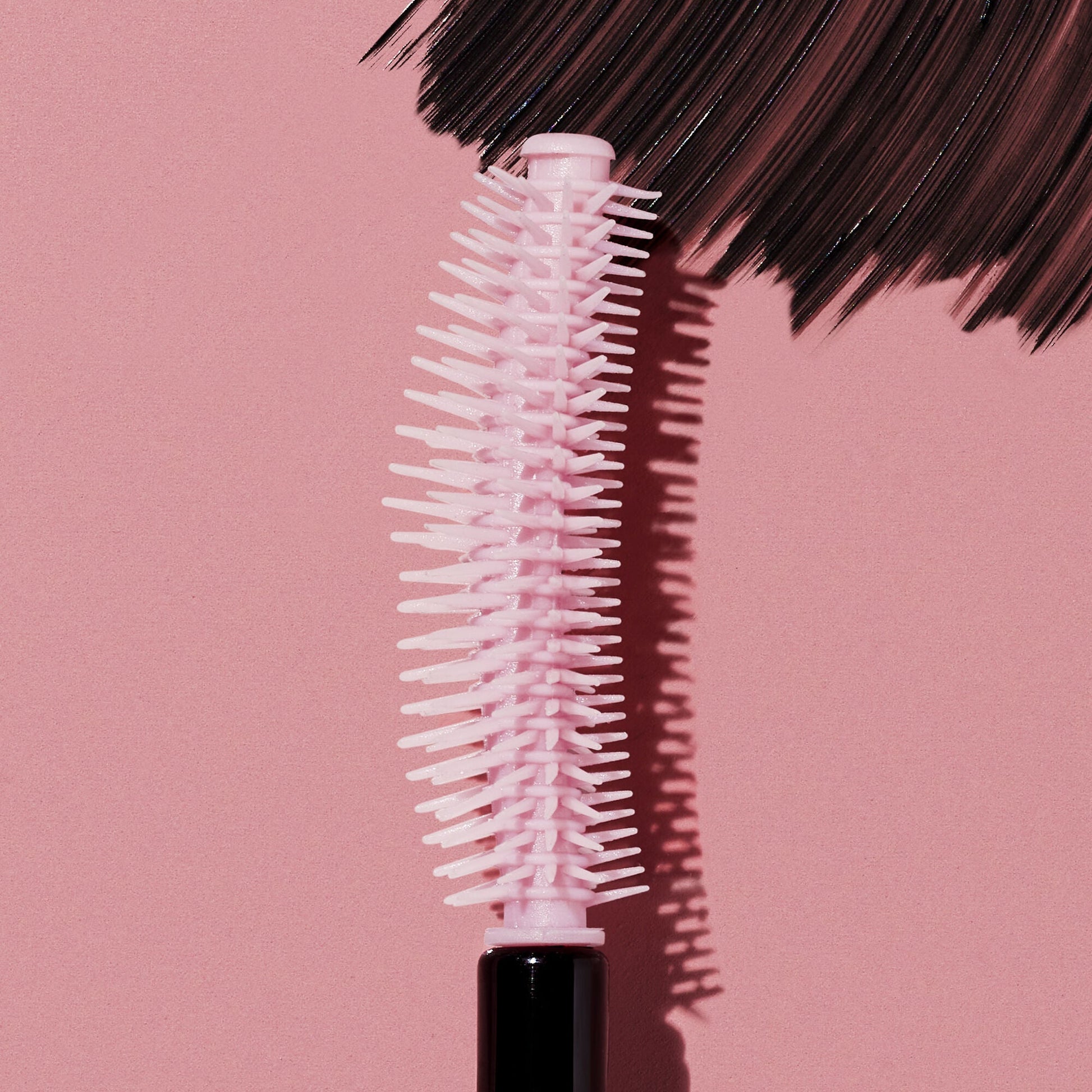 lash-n-roll-mascara-q3 053122_SL_LashNRollWand_RGB_IGF.jpg