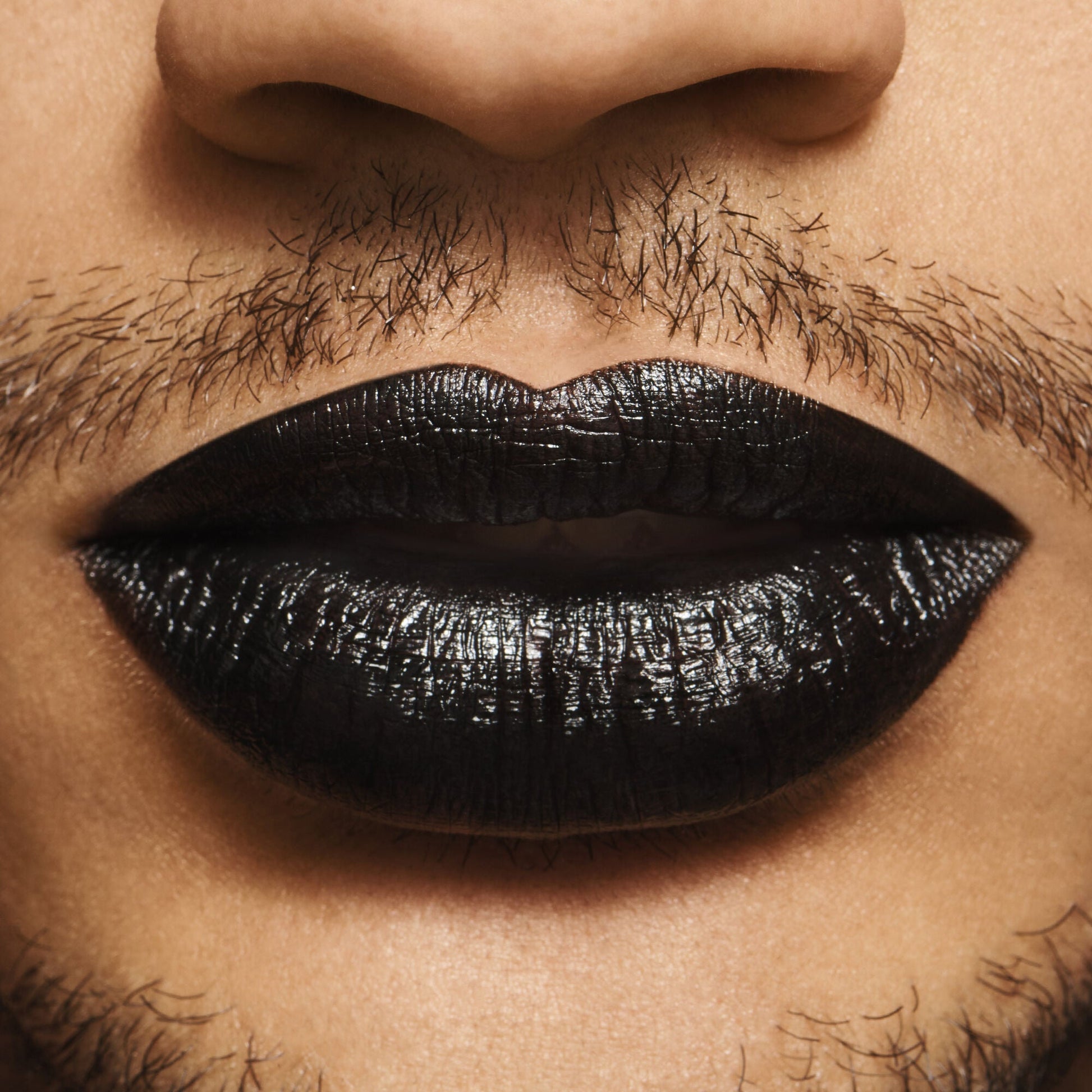 o-face-satin-lipstick-g2 071122_OF_Bryson_V4_0032_FINAL_RGB_IGF.jpg
