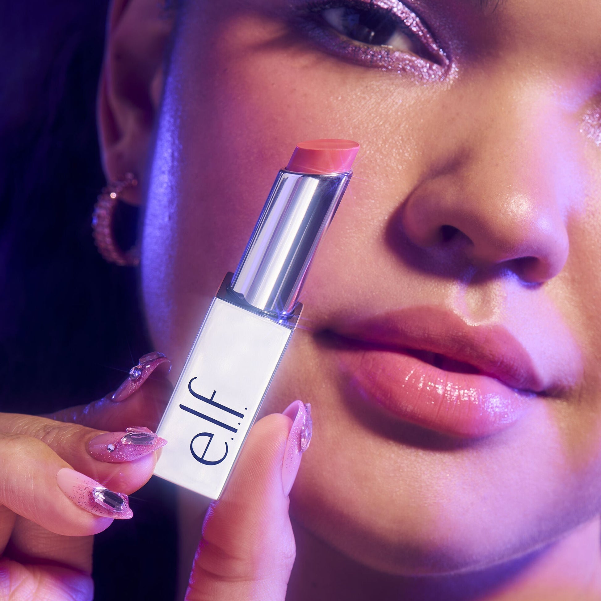 glow-reviver-lip-oil-stick-q1 072225_Breanna_SlipStick_1236_2000x2000_4adb6d91-4349-4c16-9f8e-036611f762d8.jpg