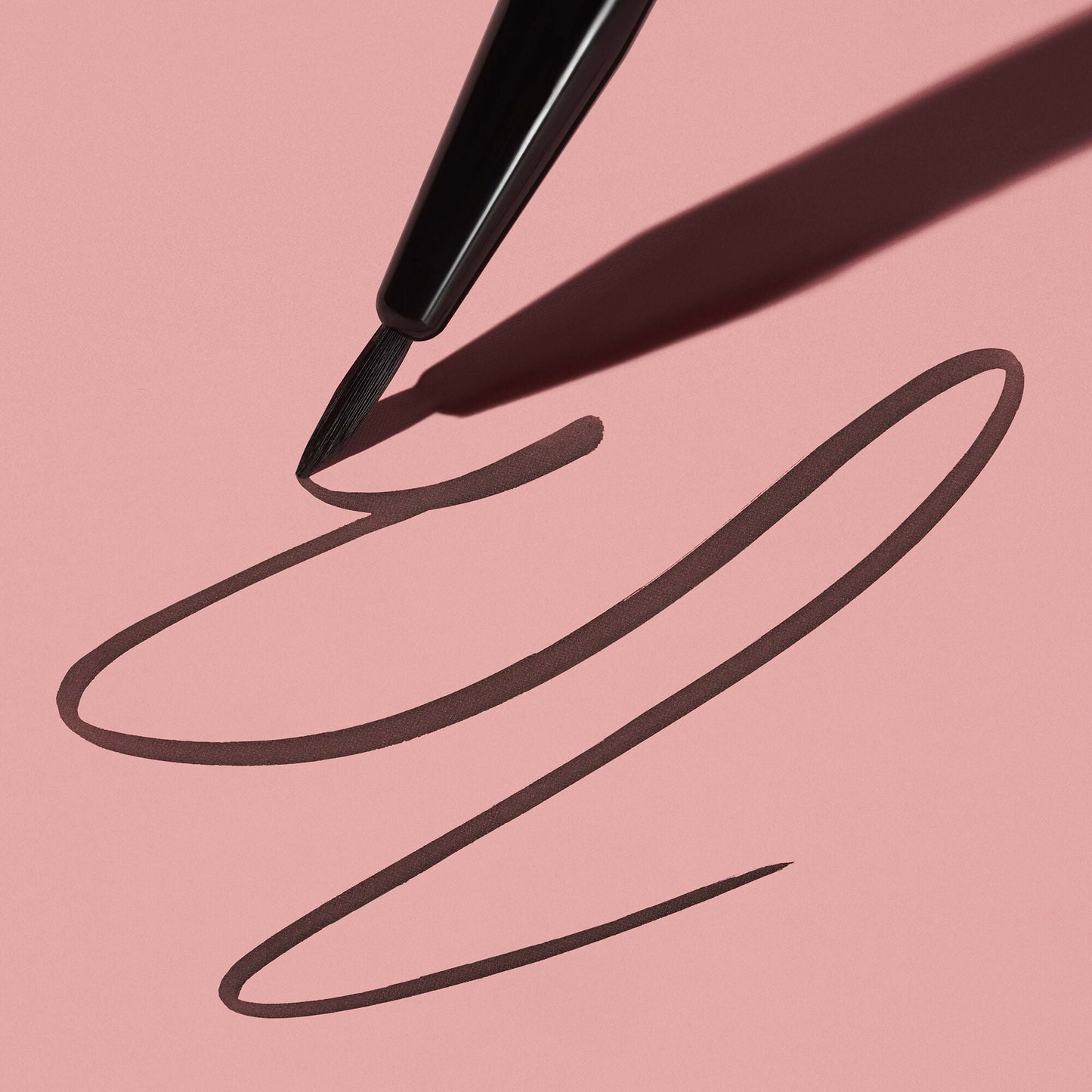 ultra-fine-eyeliner-brush-h1 111124_elf_UltraFine_Brush_0057_MAIN-2-HELICON_358_w2QC_IGF.jpg