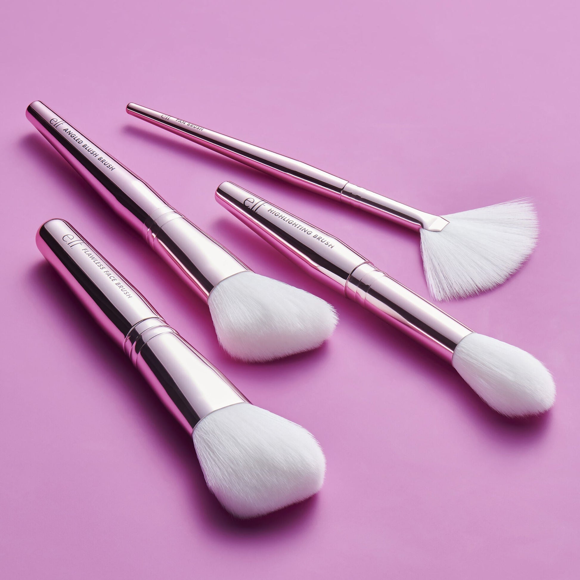 blush-bronzer-and-highlighter-brush-set-n6 12142020_BlushGlow-BrushKit_0027_FocusBracket-MAIN_V2_IGF.jpg