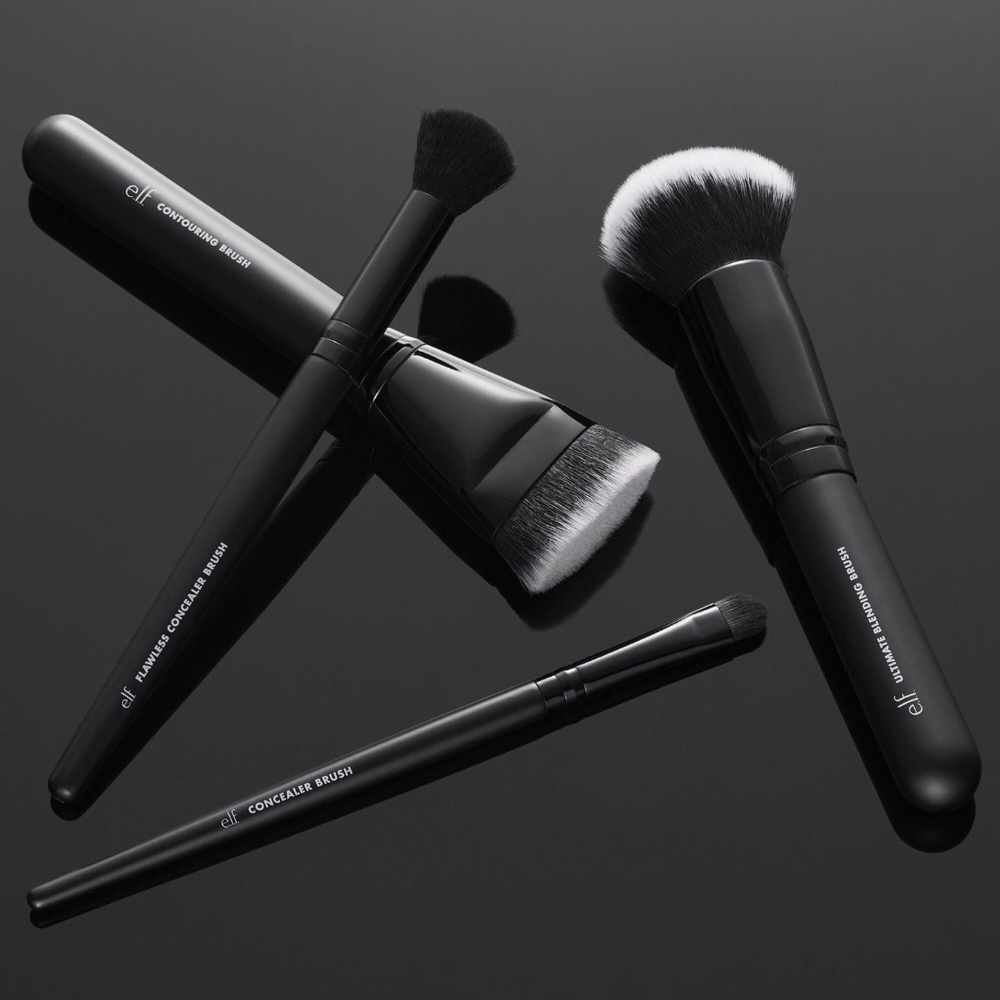 foundation-and-concealer-brush-set-j7 12142020_ComplexionPerfection-FaceBrush_0028_FocusBracket-MAIN_V2_IGF.jpg