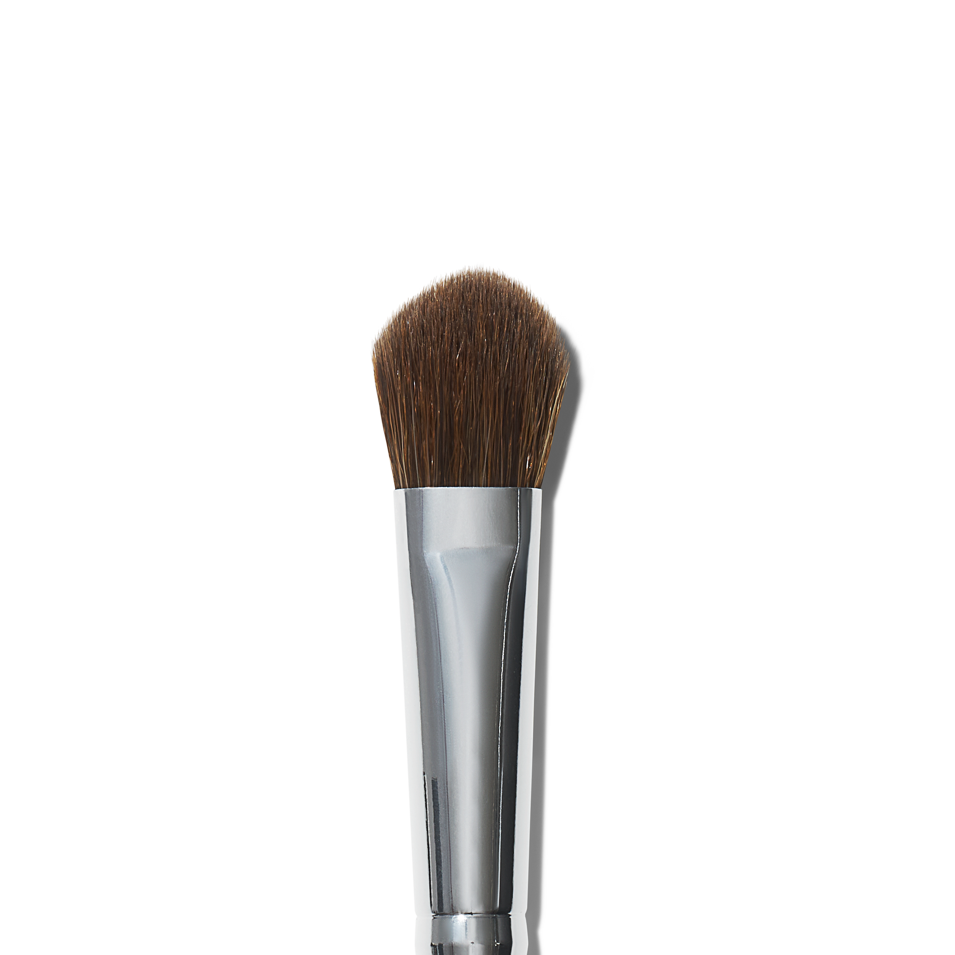 wide-tapered-eyeshadow-brush-x9 21994_MACRO_R.png