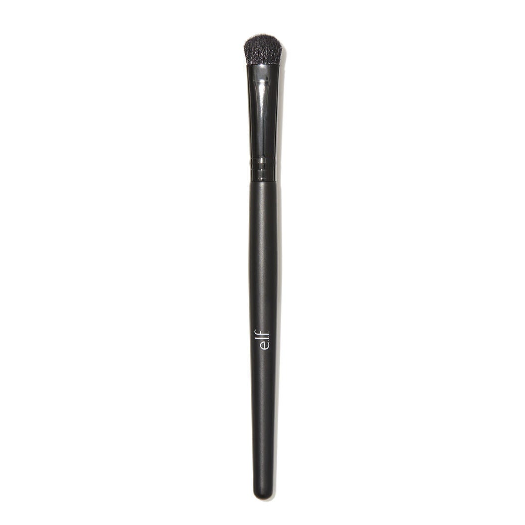 eyeshadow-c-brush-o0 84008_EyeshadowCBrush_v1wA.jpg