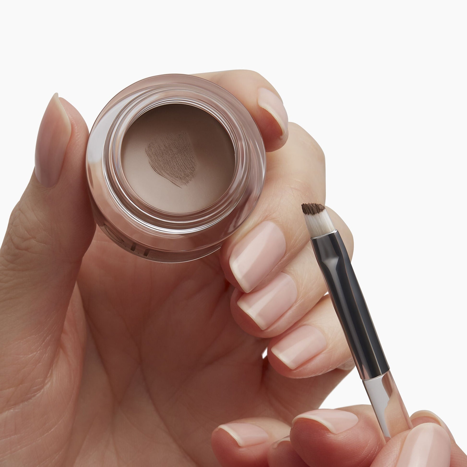 precision-dual-sided-eyebrow-brush-k1 85315_PrecisionDualSidedEyebrowBrush_Model.jpg